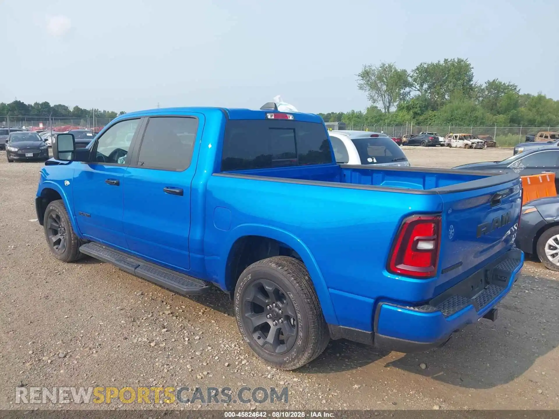 3 fotografías del automóvil dañado 1C6SRFFT1TN217915 RAM 1500 2026