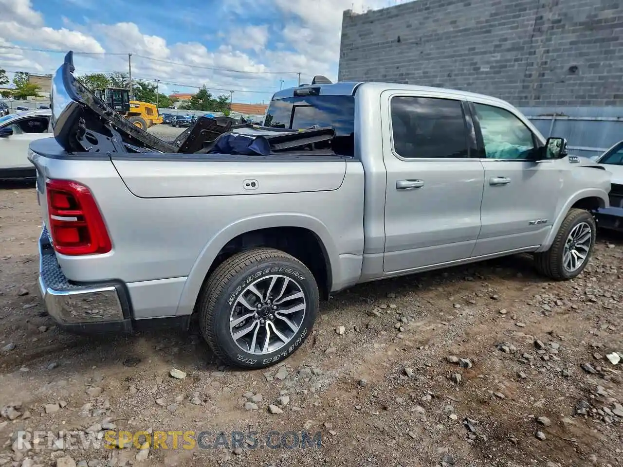3 Photograph of a damaged car 1C6SRFHP4TN351012 RAM 1500 2026