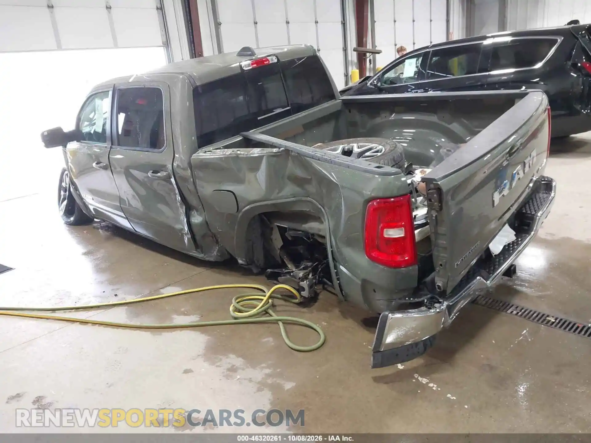 3 fotografías del automóvil dañado 1C6SRFJP5TN289663 RAM 1500 2026