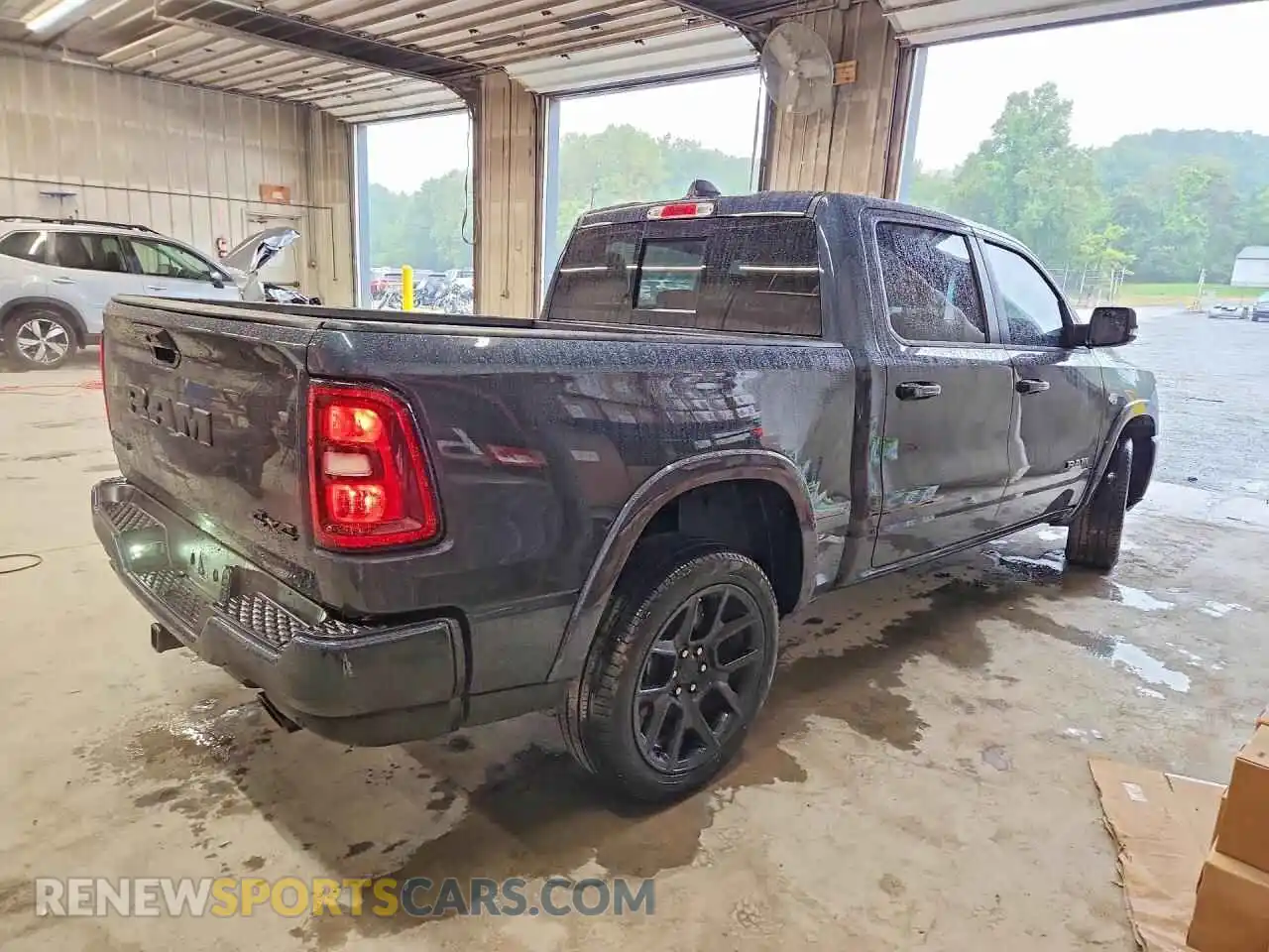 3 fotografías del automóvil dañado 1C6SRFJT5TN274609 RAM 1500 2026