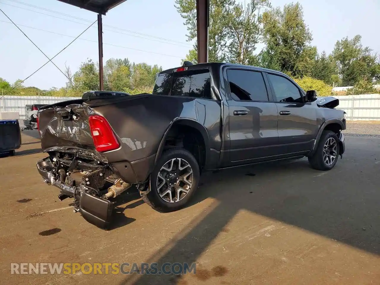 3 Photograph of a damaged car 1C6SRFJT8TN290190 RAM 1500 2026
