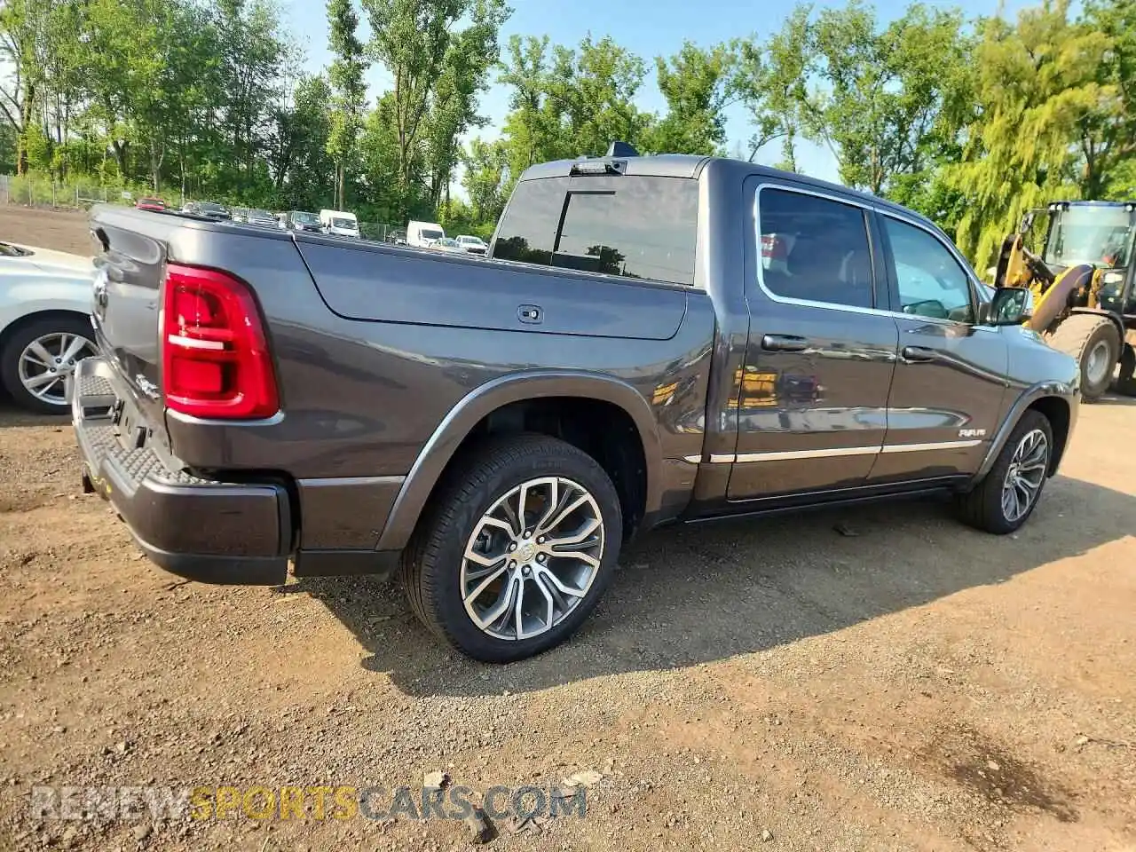 3 fotografías del automóvil dañado 1C6SRFKP5TN164516 RAM 1500 2026