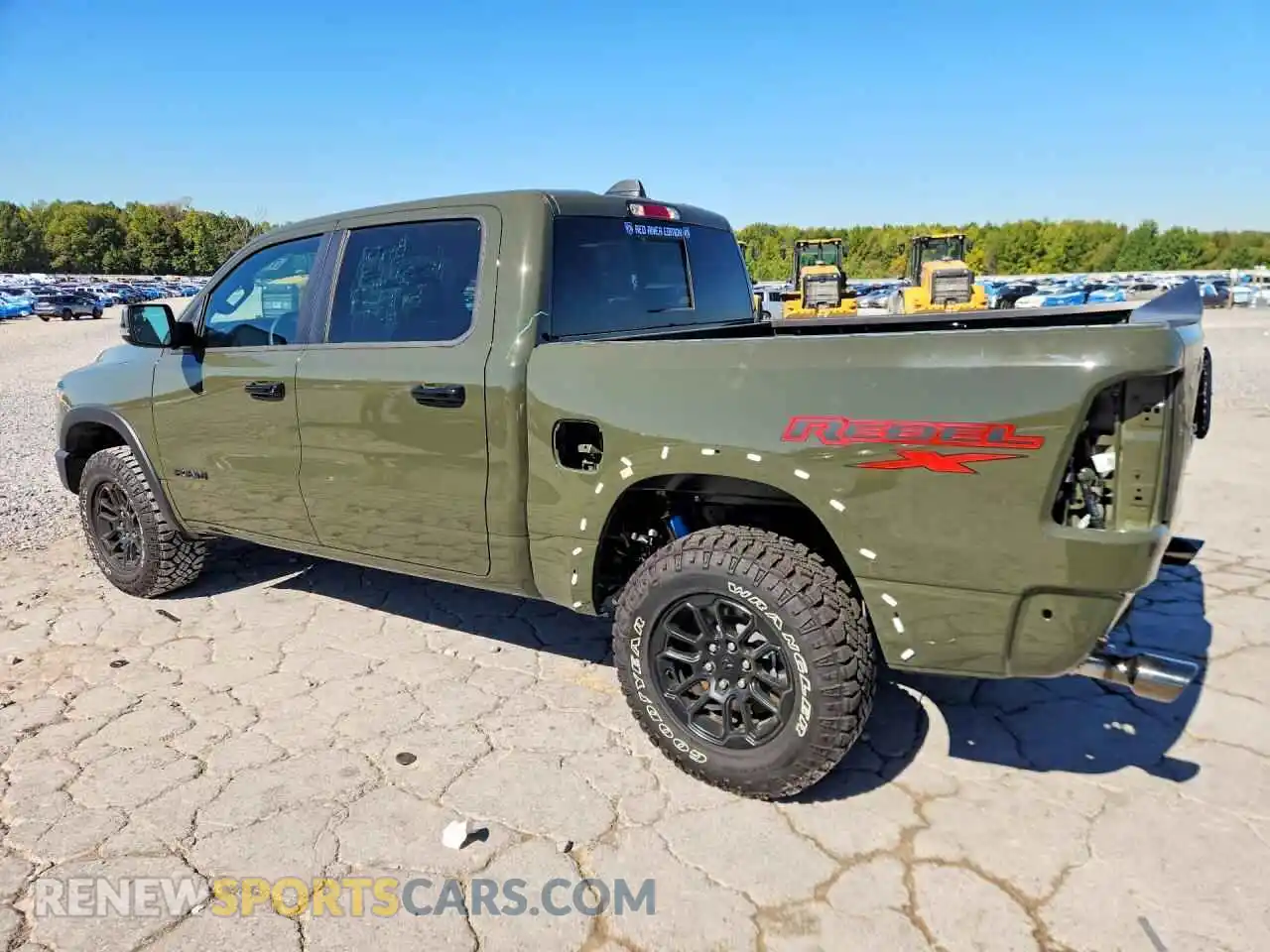 2 Фотография поврежденного автомобиля 1C6SRFLP2TN392245 RAM 1500 2026