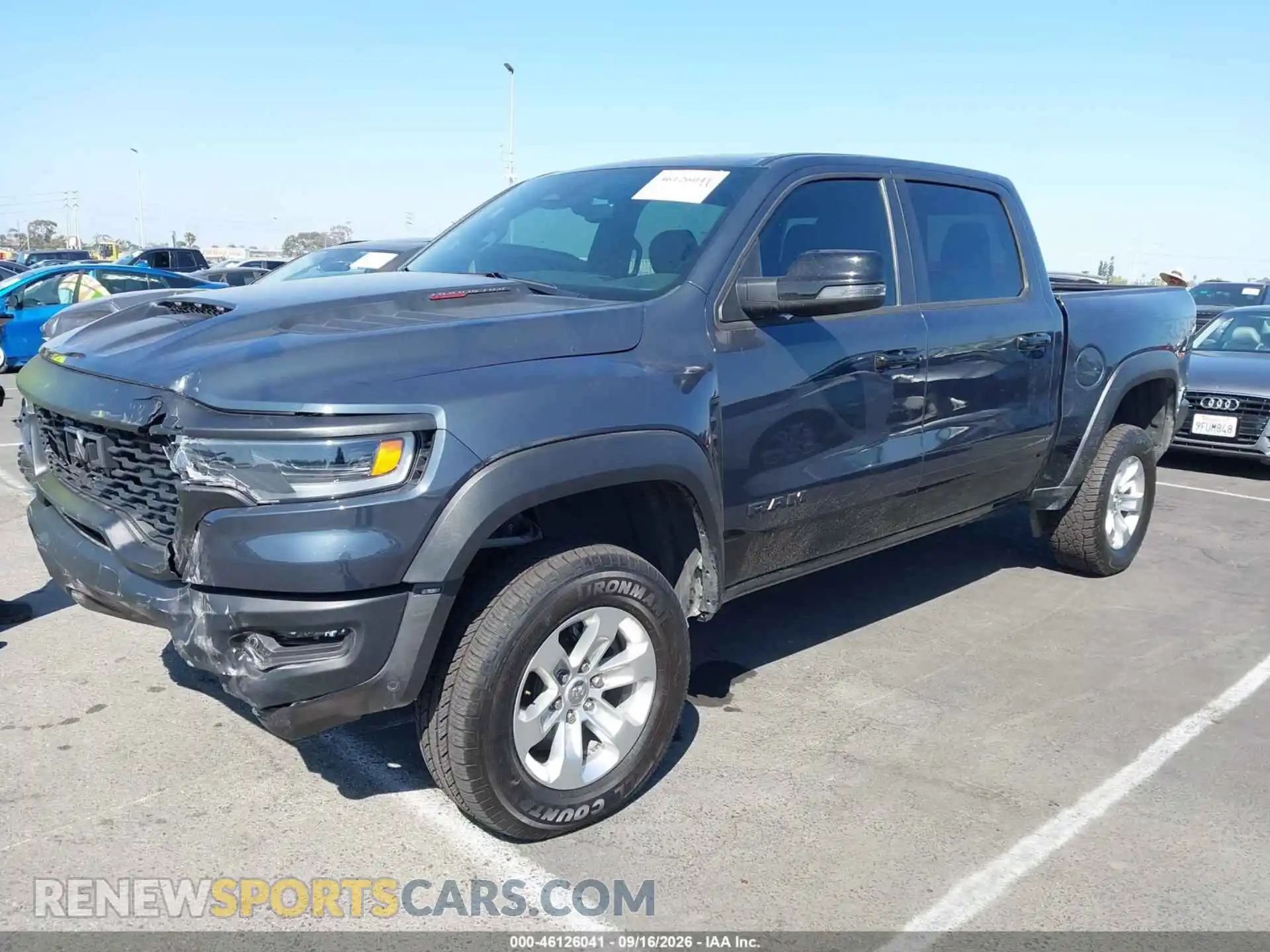 2 fotografías del automóvil dañado 1C6SRFUP7TN226513 RAM 1500 2026