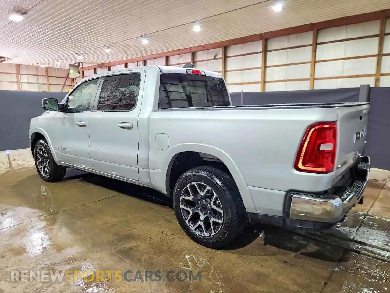 2 fotografías del automóvil dañado 1C6SRFJP4VN579413 RAM 1500 2027