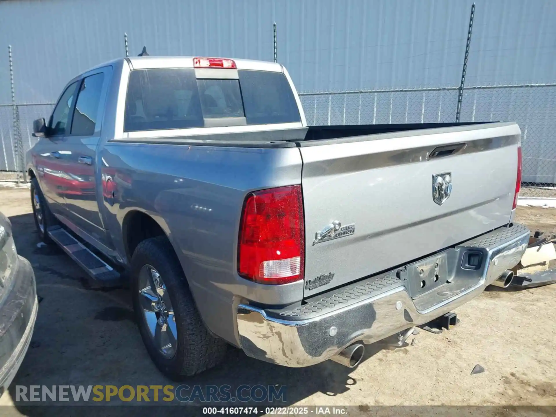 3 Photograph of a damaged car 1C6RR6LT0KS604104 RAM 1500 CLASSIC 2019