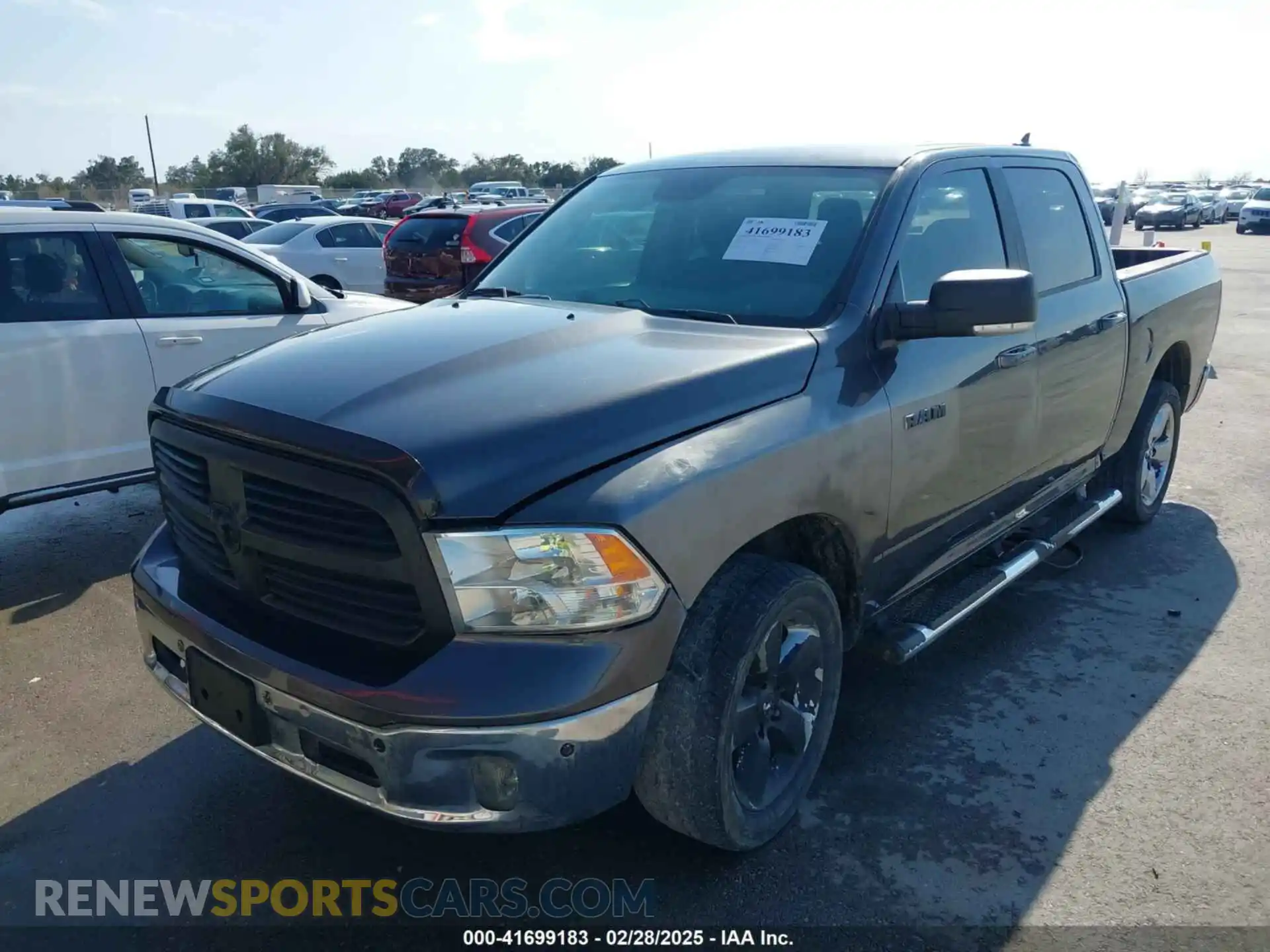 2 Photograph of a damaged car 1C6RR6LTXKS515964 RAM 1500 CLASSIC 2019
