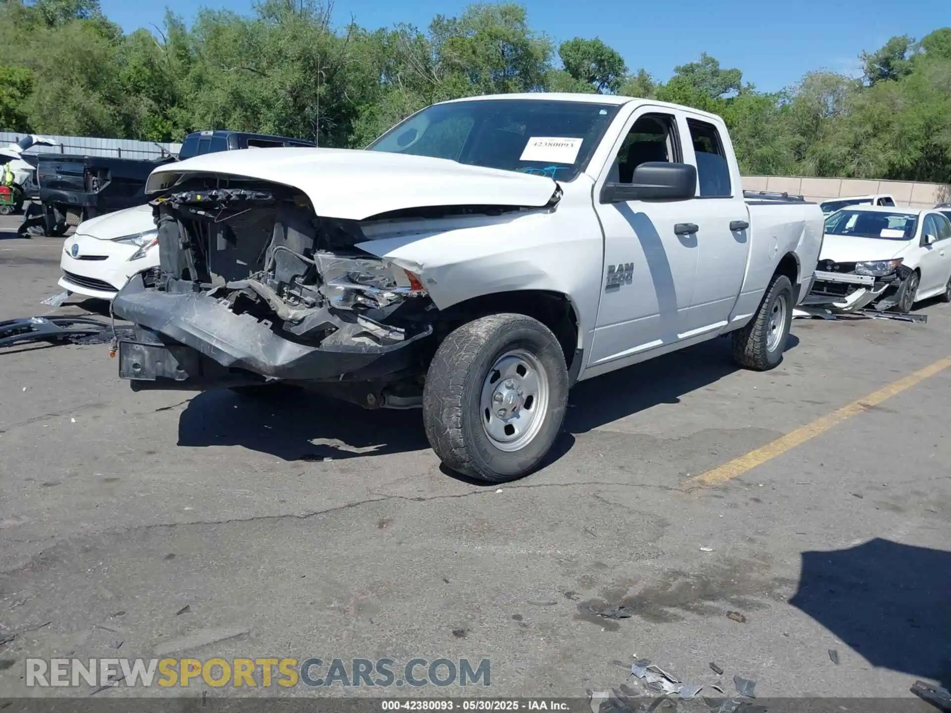 2 Фотография поврежденного автомобиля 1C6RR7FG6KS655224 RAM 1500 CLASSIC 2019