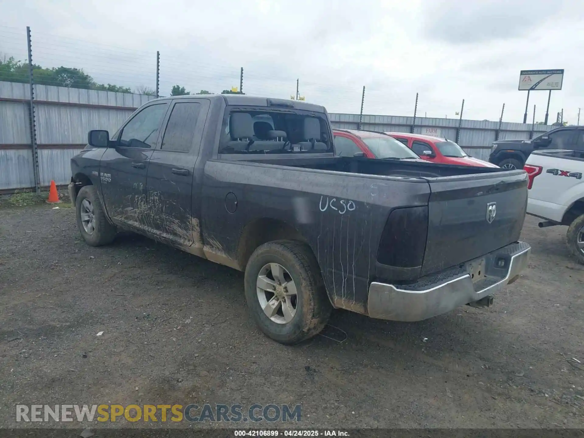 3 Photograph of a damaged car 1C6RR6FT5LS147979 RAM 1500 CLASSIC 2020