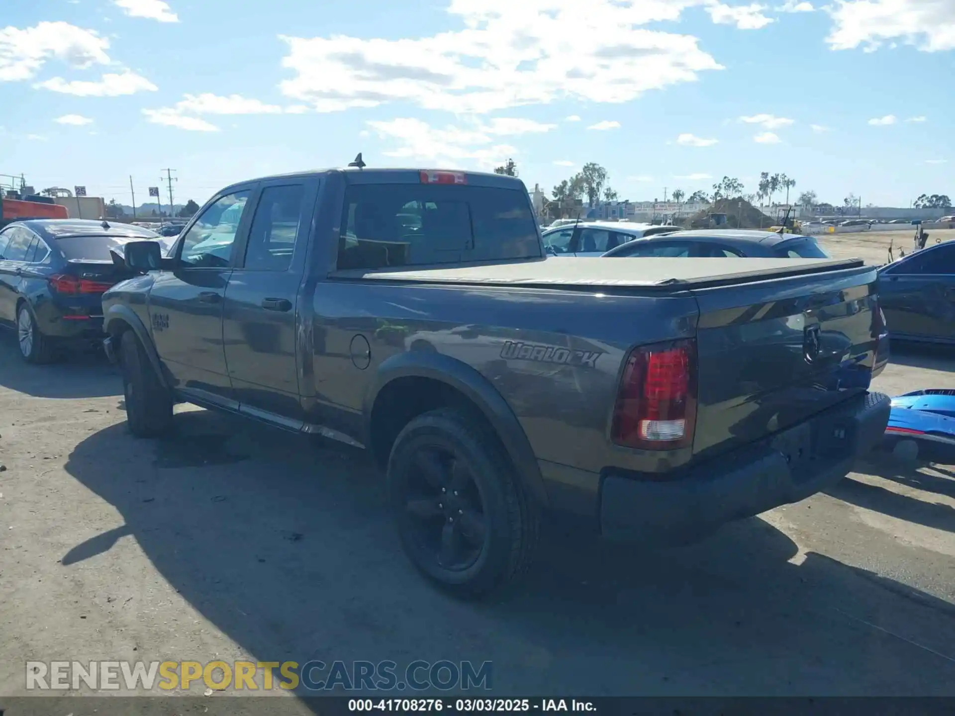 3 Photograph of a damaged car 1C6RR6GG9LS105705 RAM 1500 CLASSIC 2020