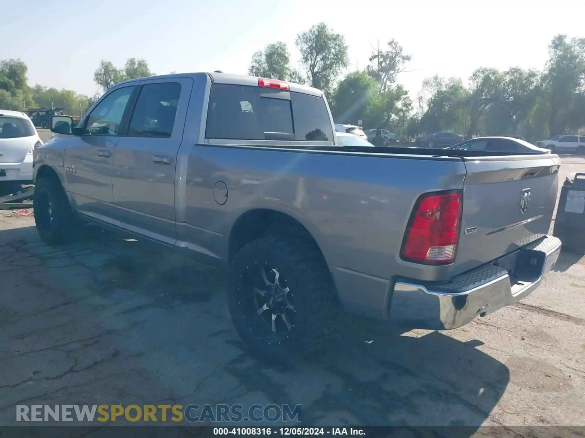 3 Photograph of a damaged car 1C6RR6TT3LS102558 RAM 1500 CLASSIC 2020