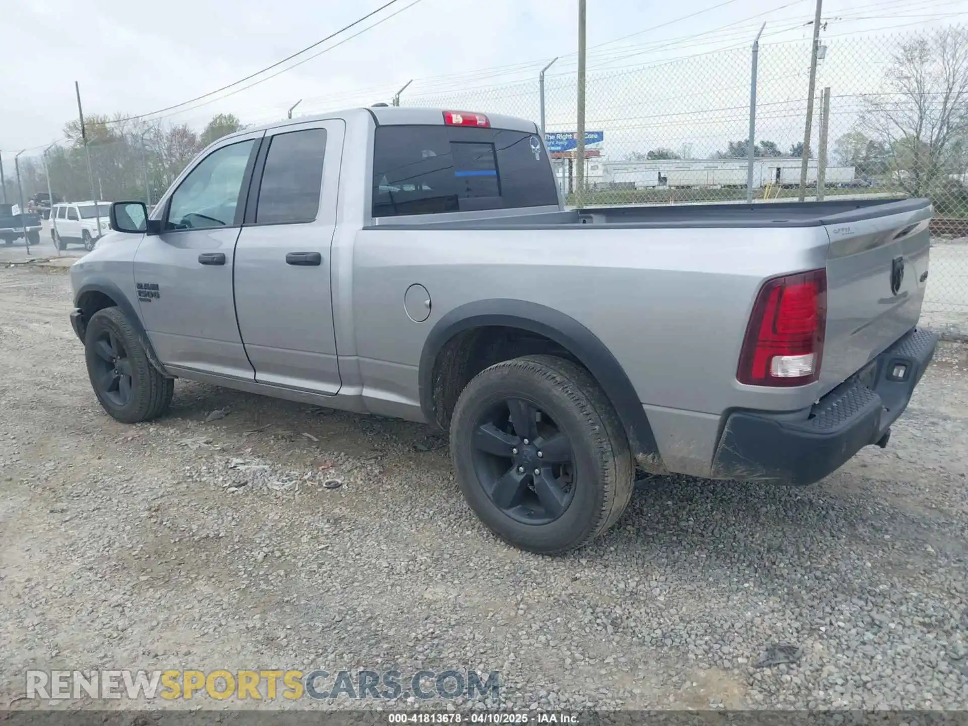 3 Photograph of a damaged car 1C6RR7GG3LS140875 RAM 1500 CLASSIC 2020