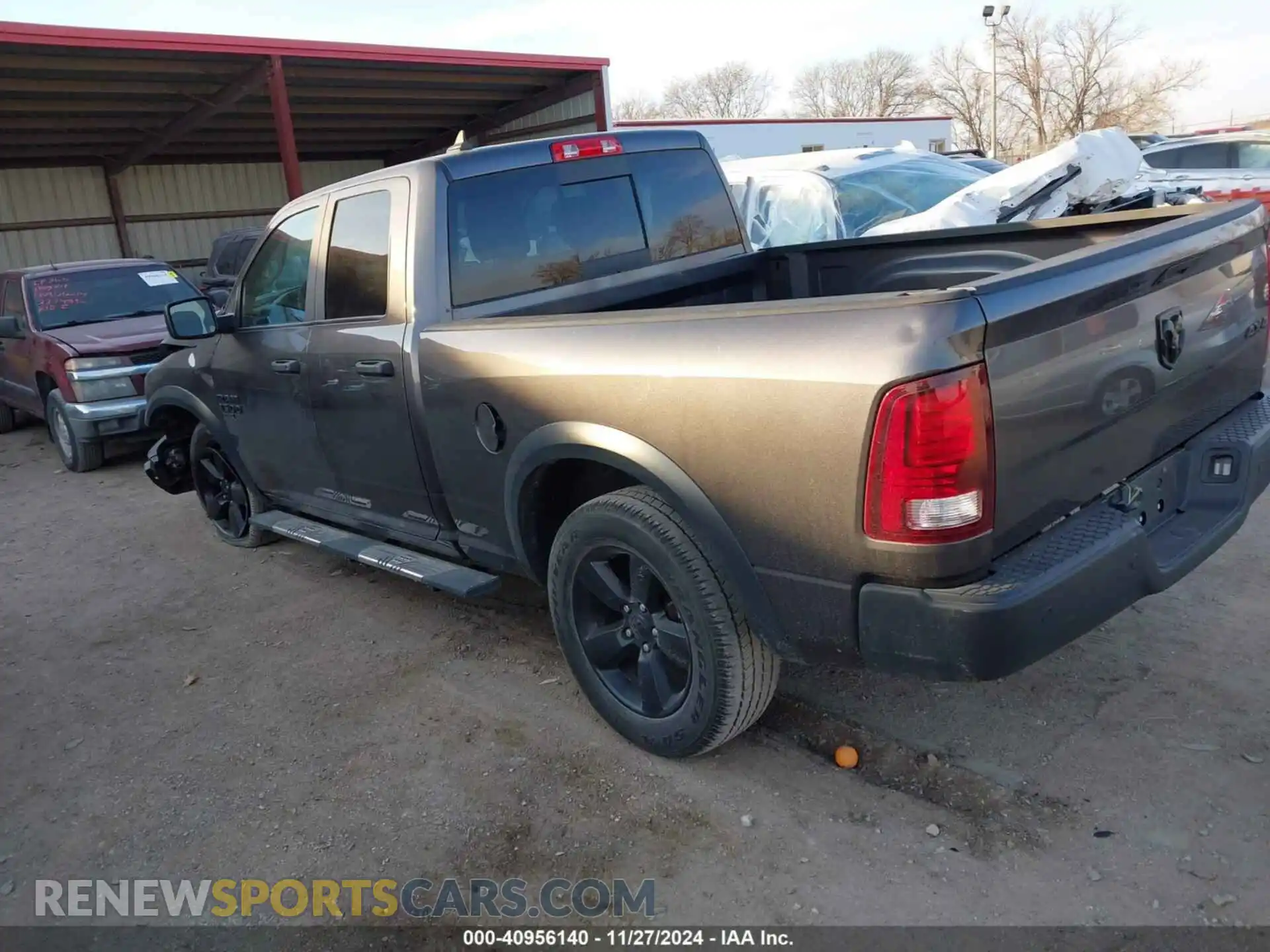 3 Photograph of a damaged car 1C6RR7GG9LS138113 RAM 1500 CLASSIC 2020