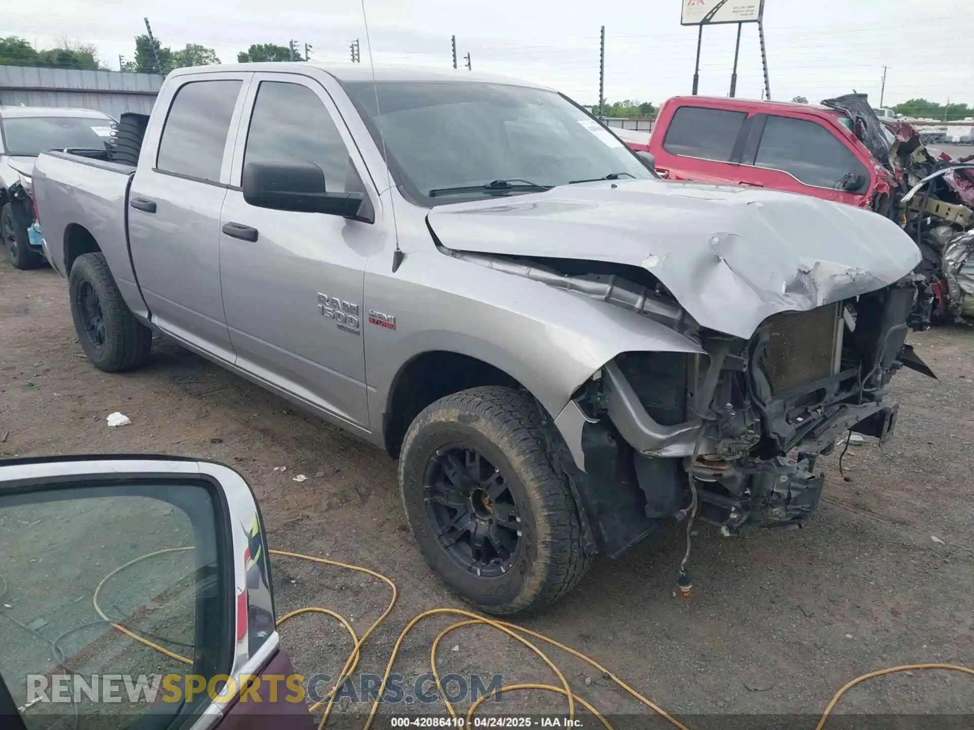 1 Photograph of a damaged car 1C6RR7KT4LS127377 RAM 1500 CLASSIC 2020