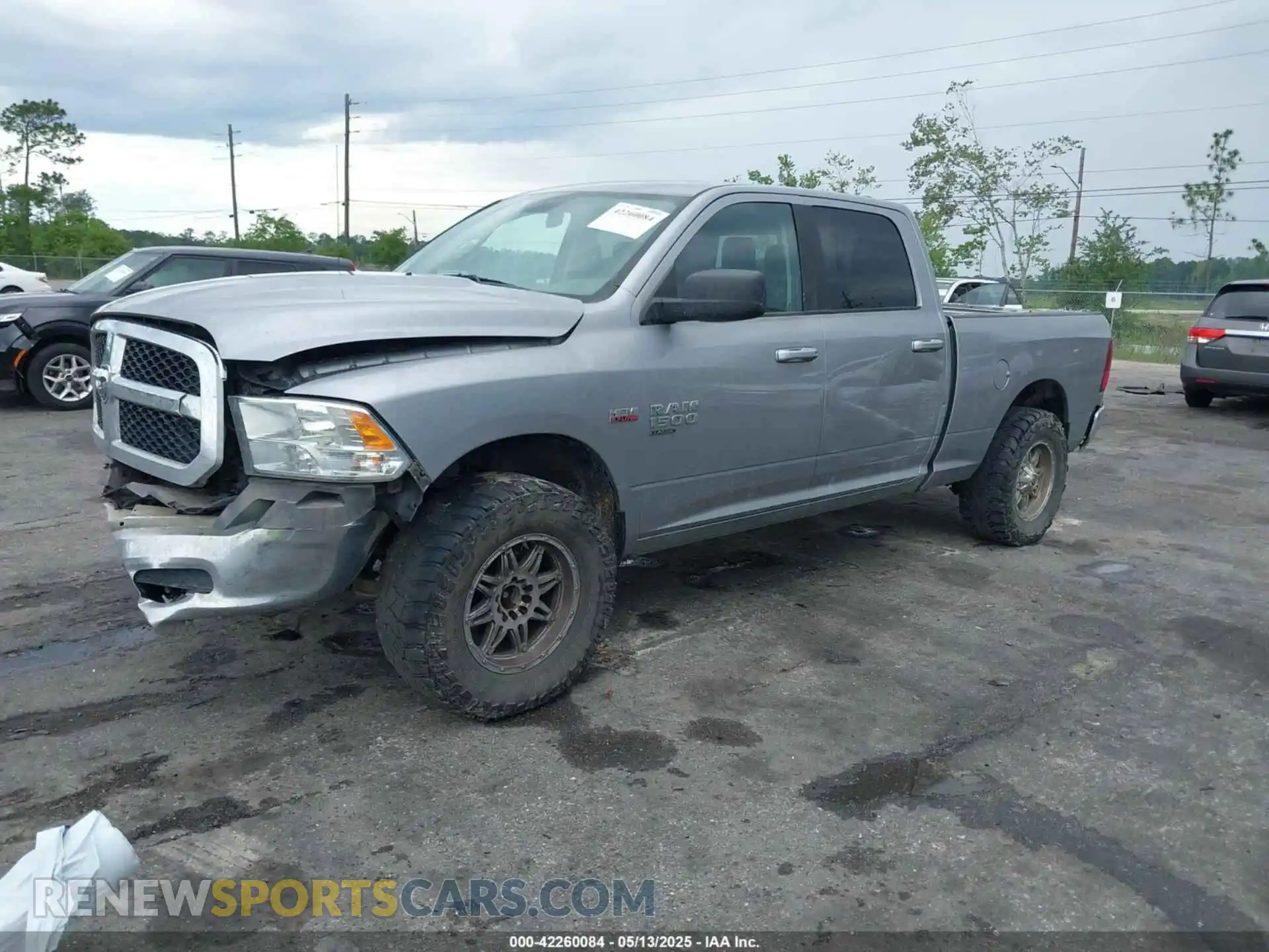 2 Photograph of a damaged car 1C6RR7TT5LS124681 RAM 1500 CLASSIC 2020