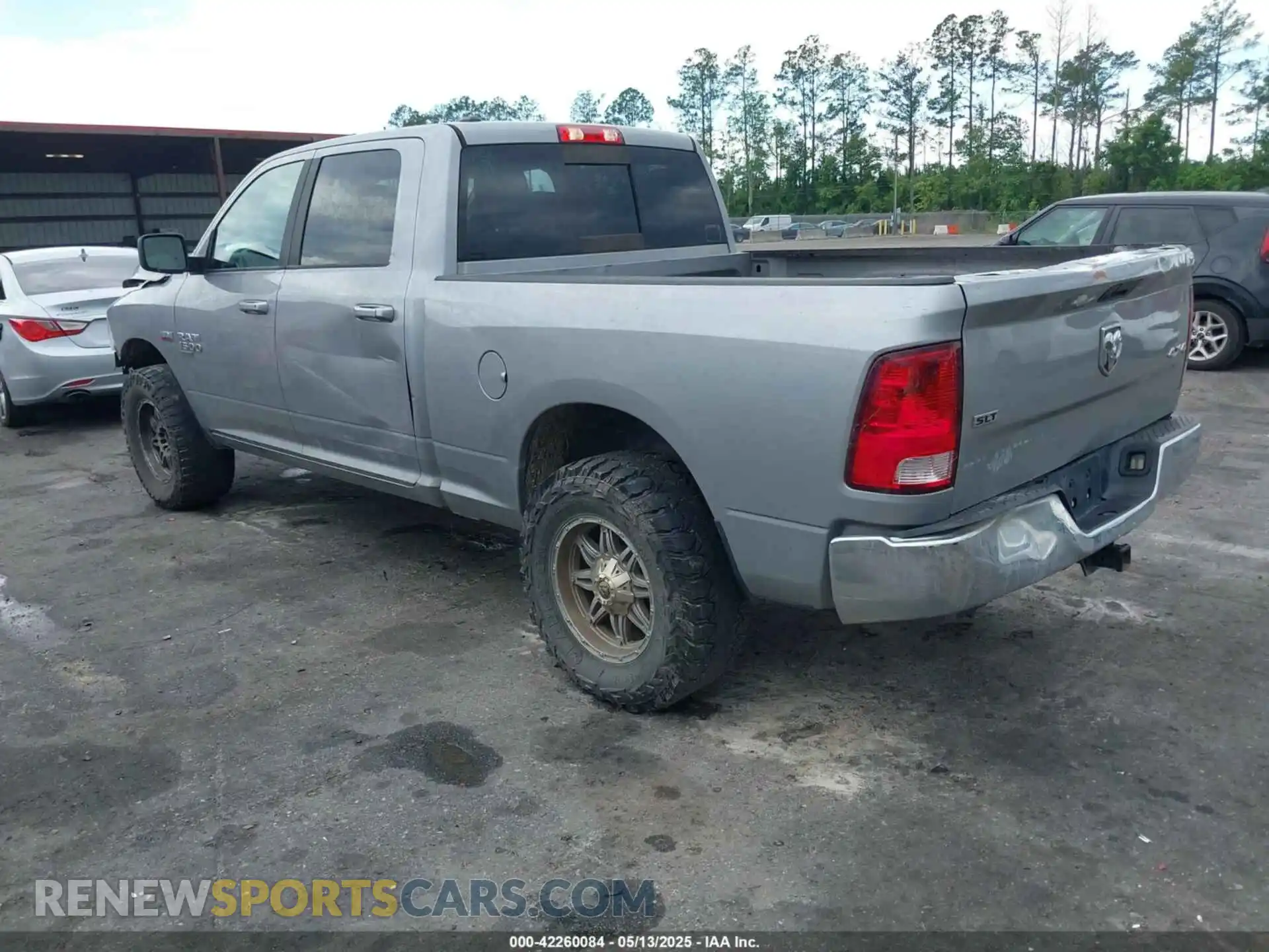3 Photograph of a damaged car 1C6RR7TT5LS124681 RAM 1500 CLASSIC 2020
