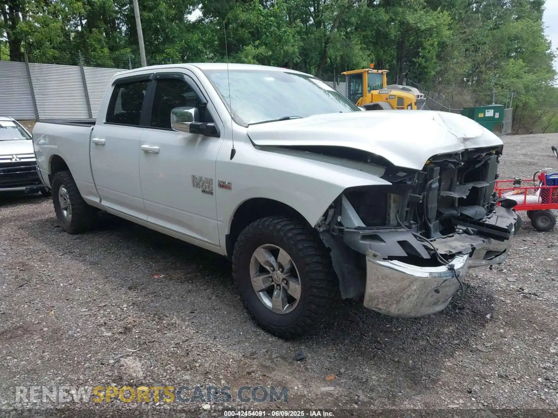 1 Photograph of a damaged car 1C6RR7TT5LS129699 RAM 1500 CLASSIC 2020