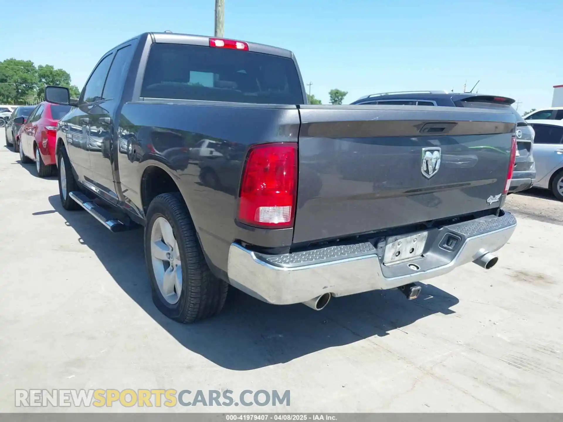 3 Photograph of a damaged car 1C6RR6FT9MS503545 RAM 1500 CLASSIC 2021