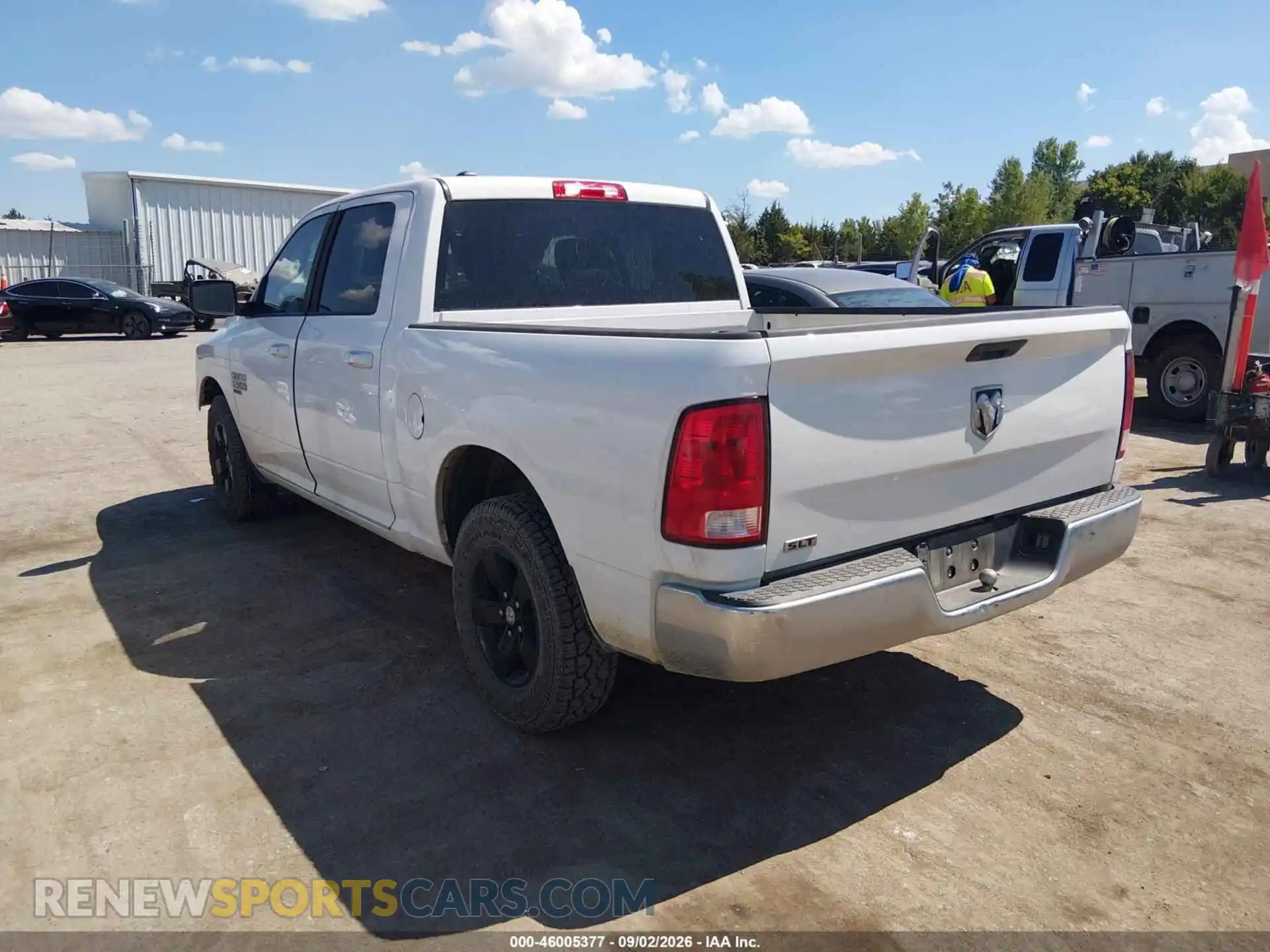 3 Photograph of a damaged car 1C6RR6LG6MS530340 RAM 1500 CLASSIC 2021