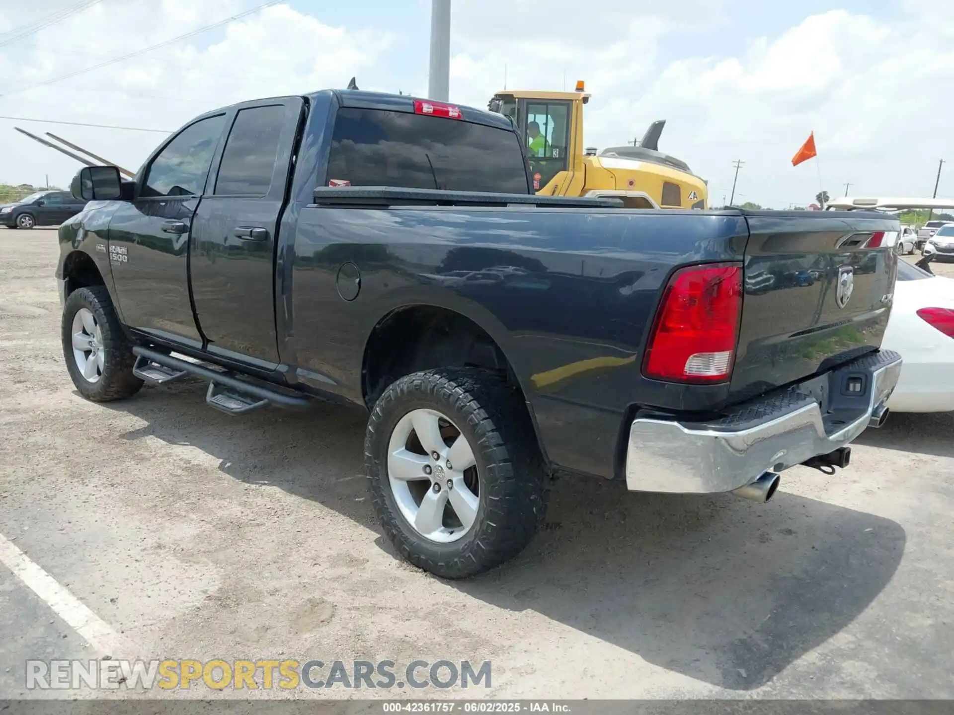 3 Photograph of a damaged car 1C6RR7FT9MS504605 RAM 1500 CLASSIC 2021
