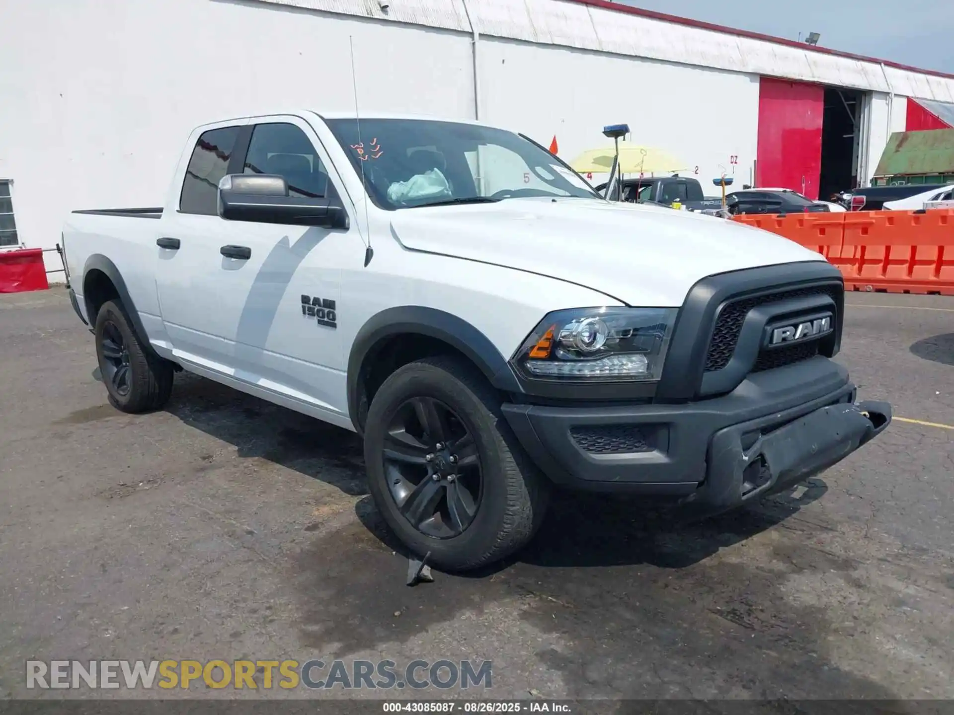 1 Photograph of a damaged car 1C6RR7GG8MS525592 RAM 1500 CLASSIC 2021