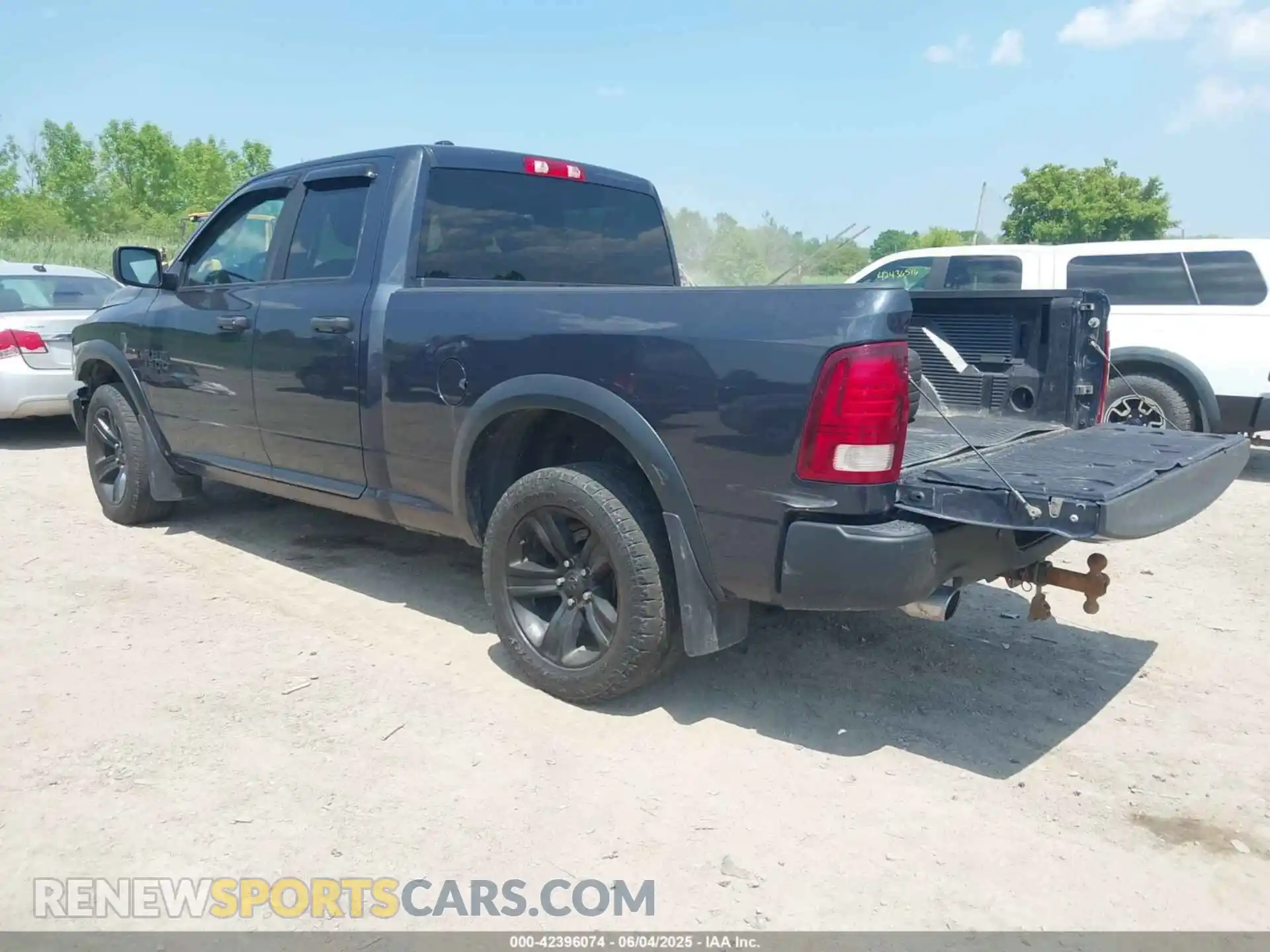 3 Photograph of a damaged car 1C6RR7GT1MS510154 RAM 1500 CLASSIC 2021
