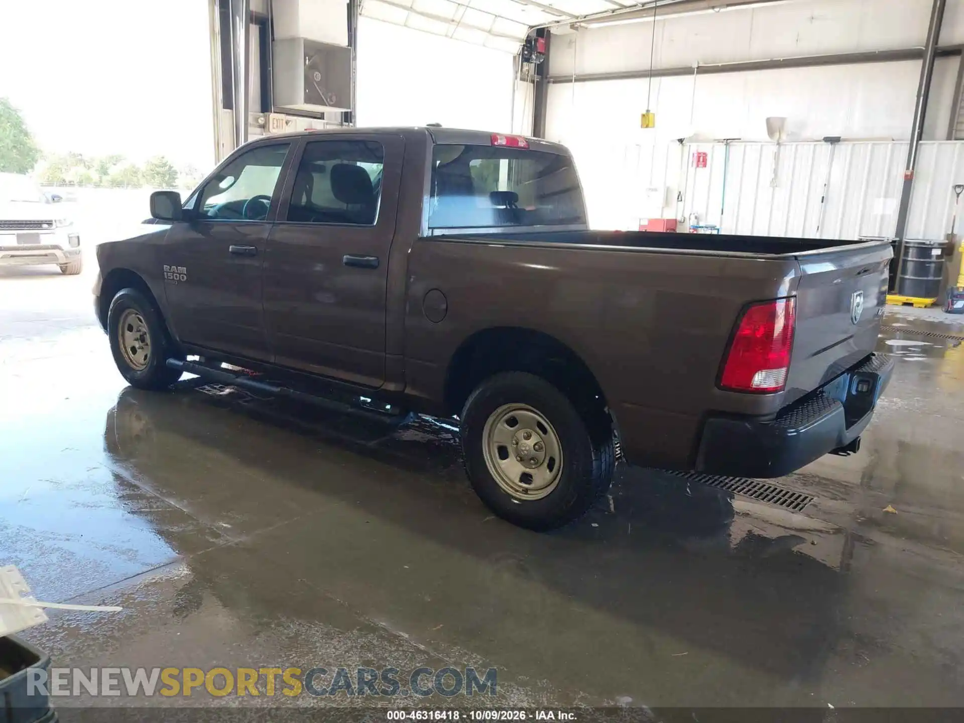 3 Photograph of a damaged car 1C6RR7KG0MS559386 RAM 1500 CLASSIC 2021