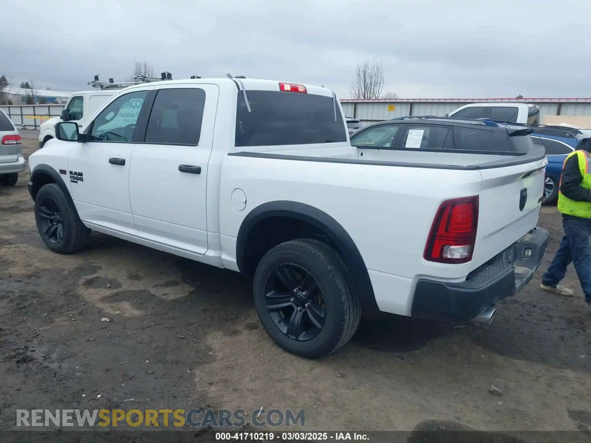 3 fotografías del automóvil dañado 1C6RR7LT5MS518523 RAM 1500 CLASSIC 2021