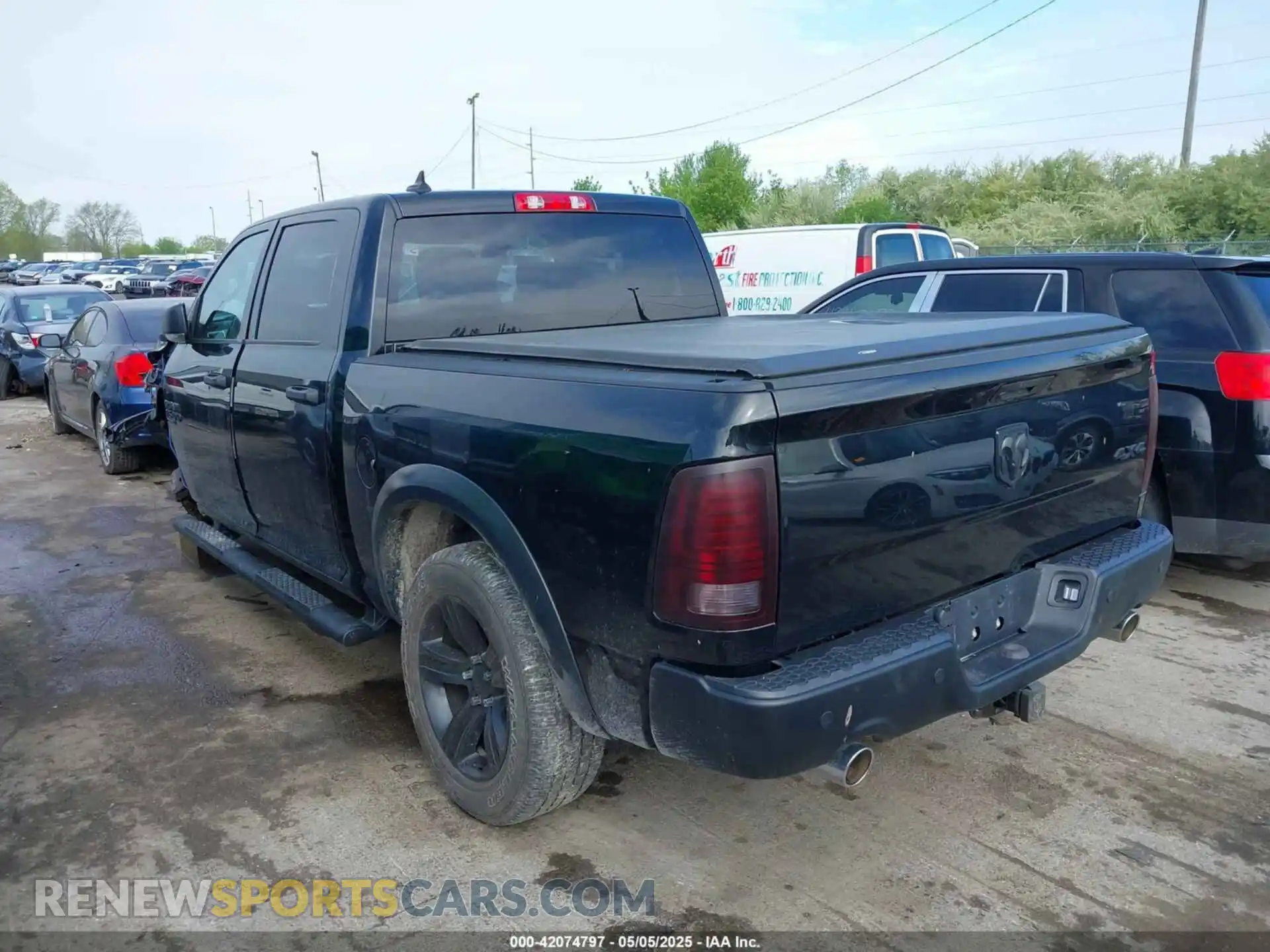3 Photograph of a damaged car 1C6RR7LT8MS589263 RAM 1500 CLASSIC 2021