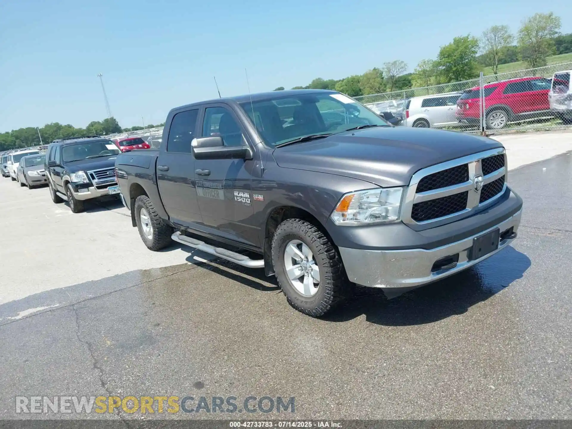 1 Photograph of a damaged car 1C6RR7XT1MS507738 RAM 1500 CLASSIC 2021