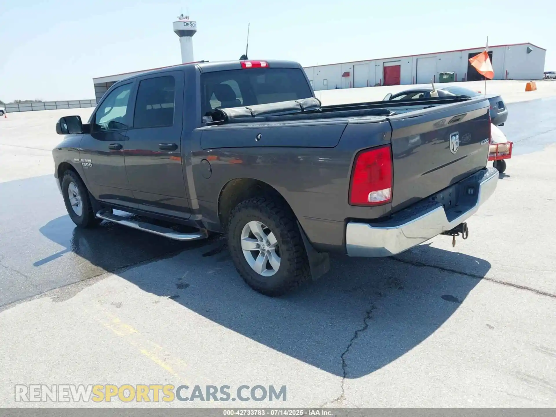3 Photograph of a damaged car 1C6RR7XT1MS507738 RAM 1500 CLASSIC 2021