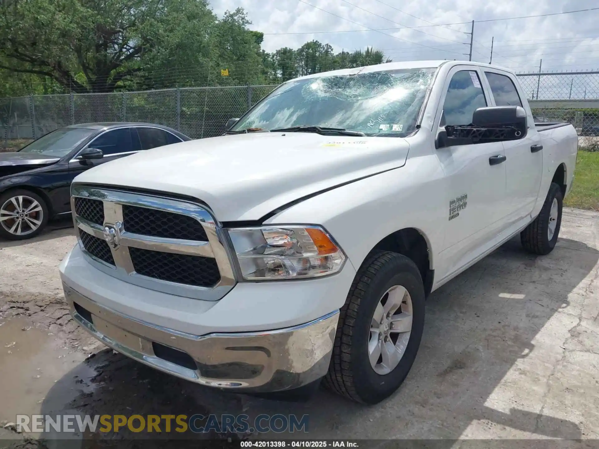 2 Photograph of a damaged car 1C6RR7LG5PS519372 RAM 1500 CLASSIC 2023
