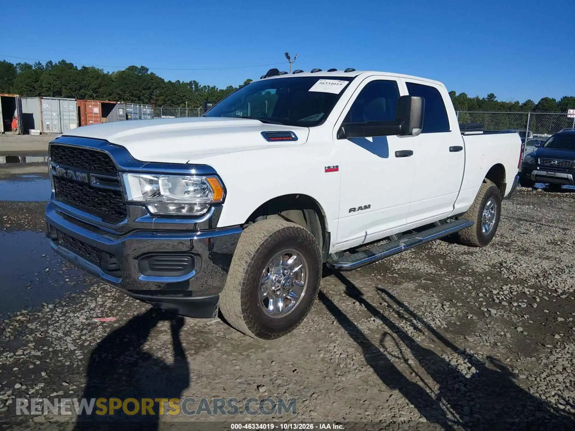 2 fotografías del automóvil dañado 3C6UR5CJXMG624132 RAM 2500 2021