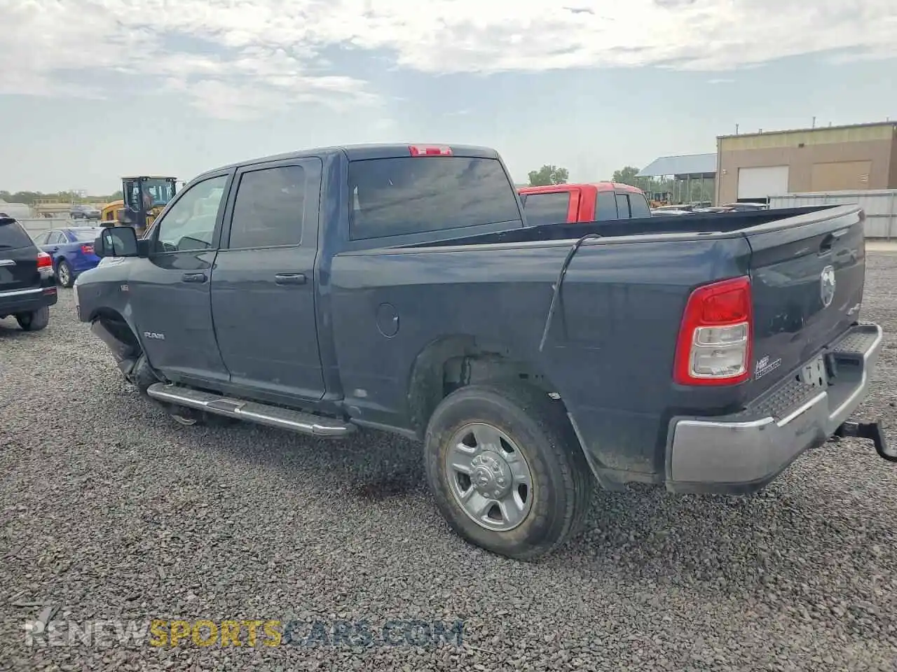 2 fotografías del automóvil dañado 3C6UR5DJ7MG515223 RAM 2500 2021