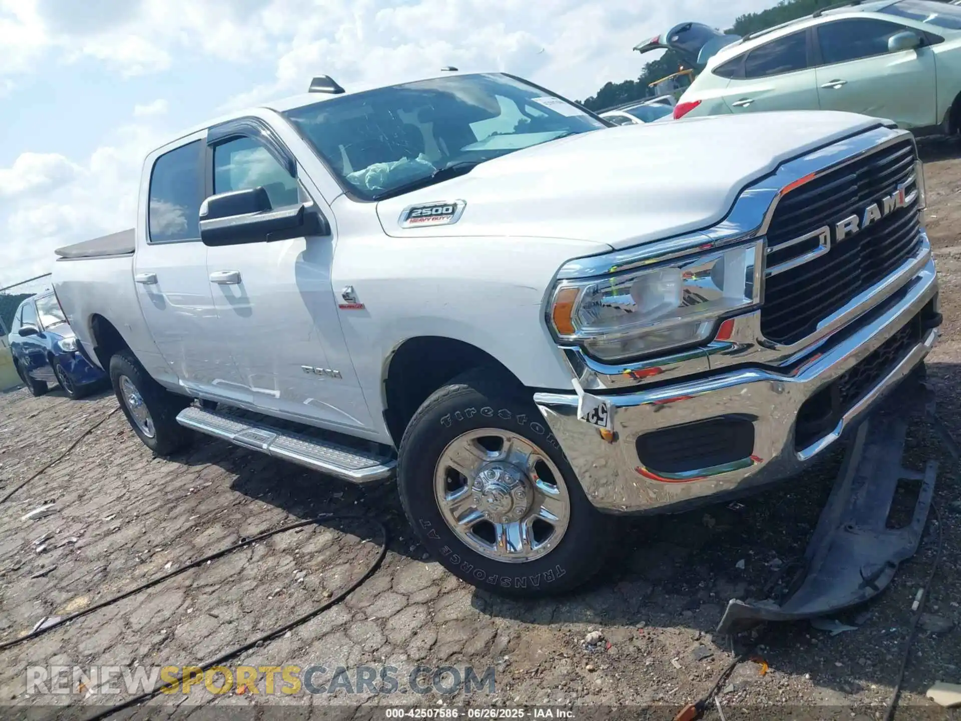 1 fotografías del automóvil dañado 3C6UR5DL2MG554710 RAM 2500 2021