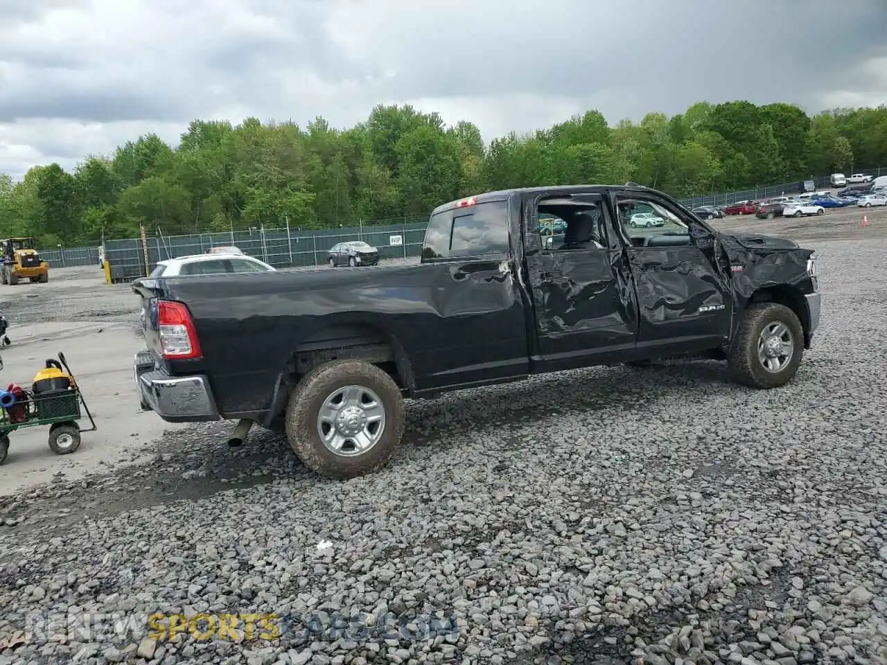 3 Photograph of a damaged car 3C6UR5HJXMG632935 RAM 2500 2021