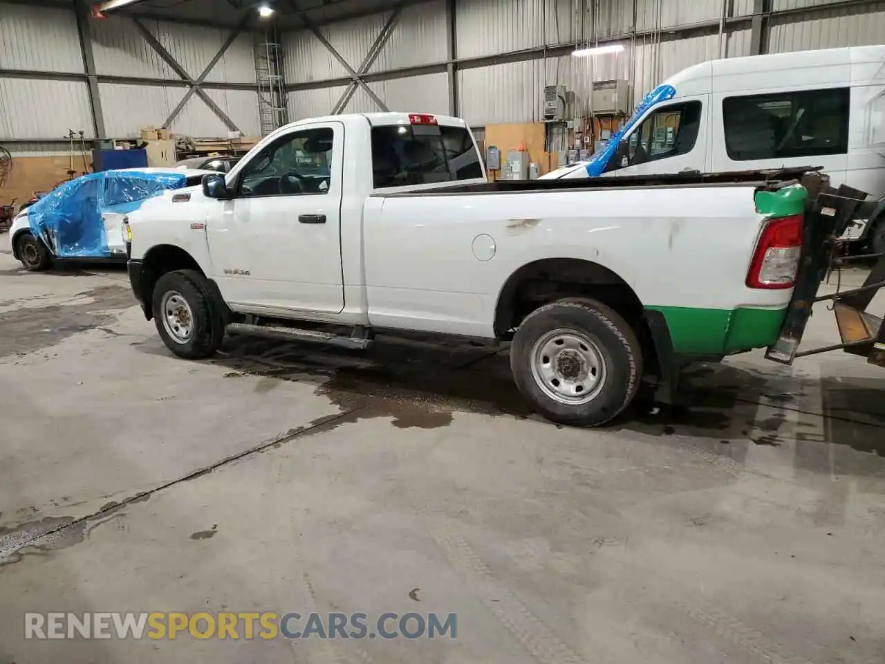 2 Photograph of a damaged car 3C6MR5AJ5NG220417 RAM 2500 2022