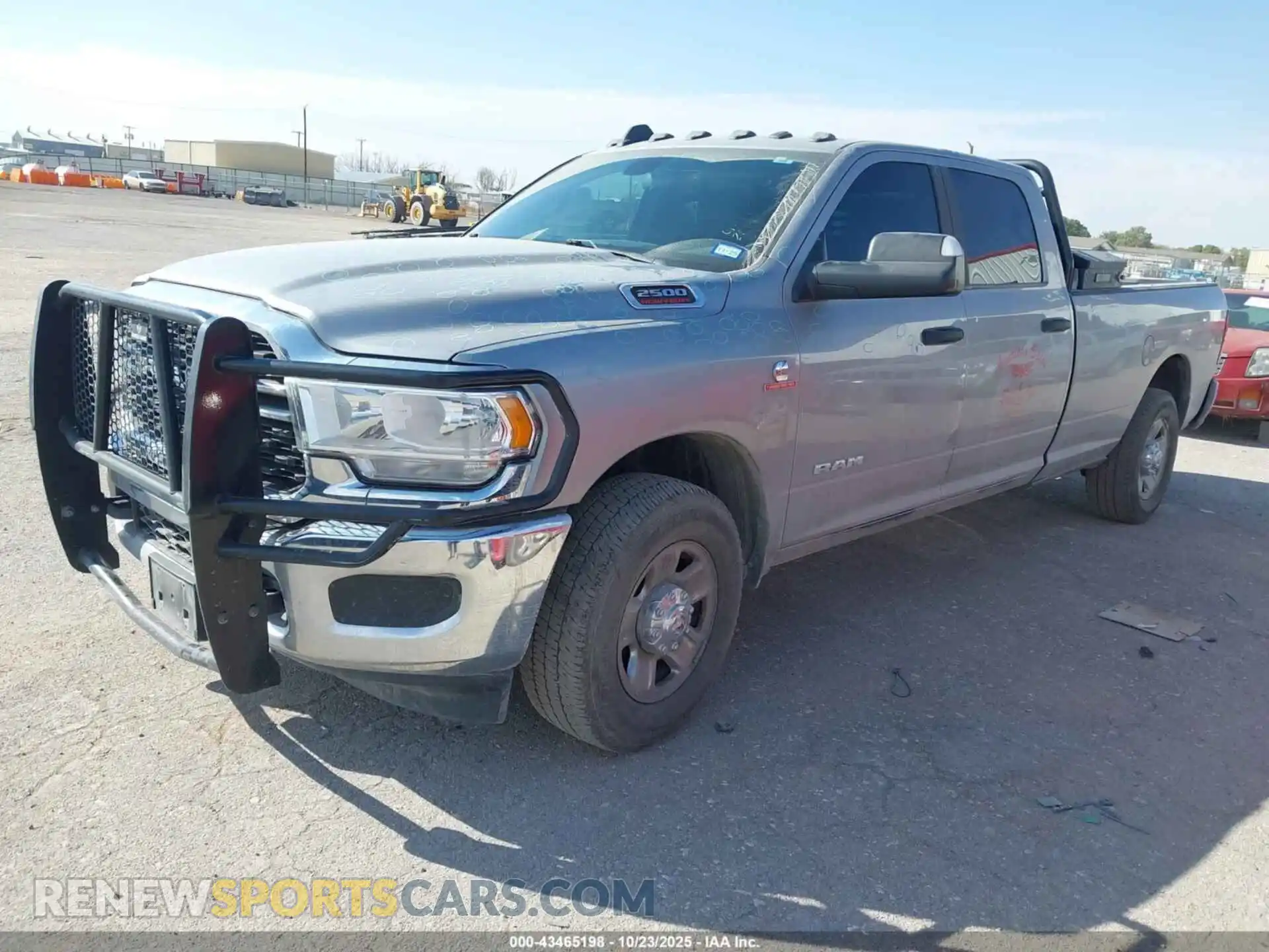 2 Photograph of a damaged car 3C6UR4JL0NG339701 RAM 2500 2022