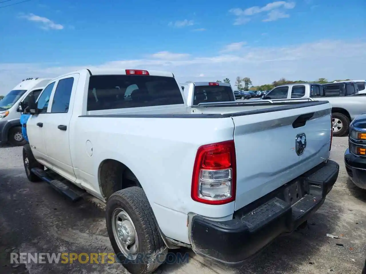 2 Фотография поврежденного автомобиля 3C6UR5CL0NG439302 RAM 2500 2022