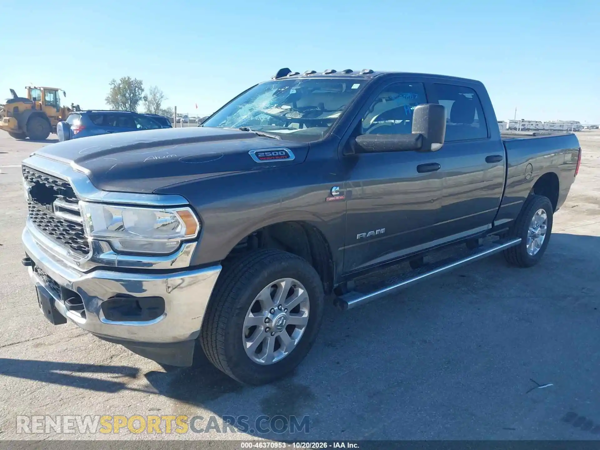 2 fotografías del automóvil dañado 3C6UR5DL6NG281823 RAM 2500 2022