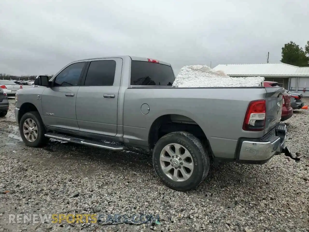 2 Photograph of a damaged car 3C6UR5DLXNG182339 RAM 2500 2022