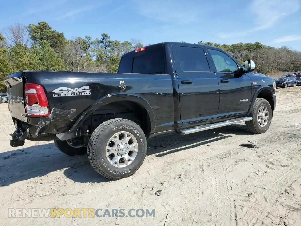 3 Photograph of a damaged car 3C6UR5FJ7NG383885 RAM 2500 2022