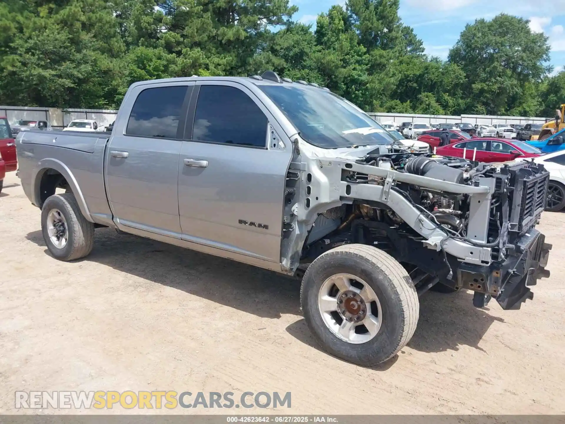 1 Photograph of a damaged car 3C6UR5FL8NG253261 RAM 2500 2022