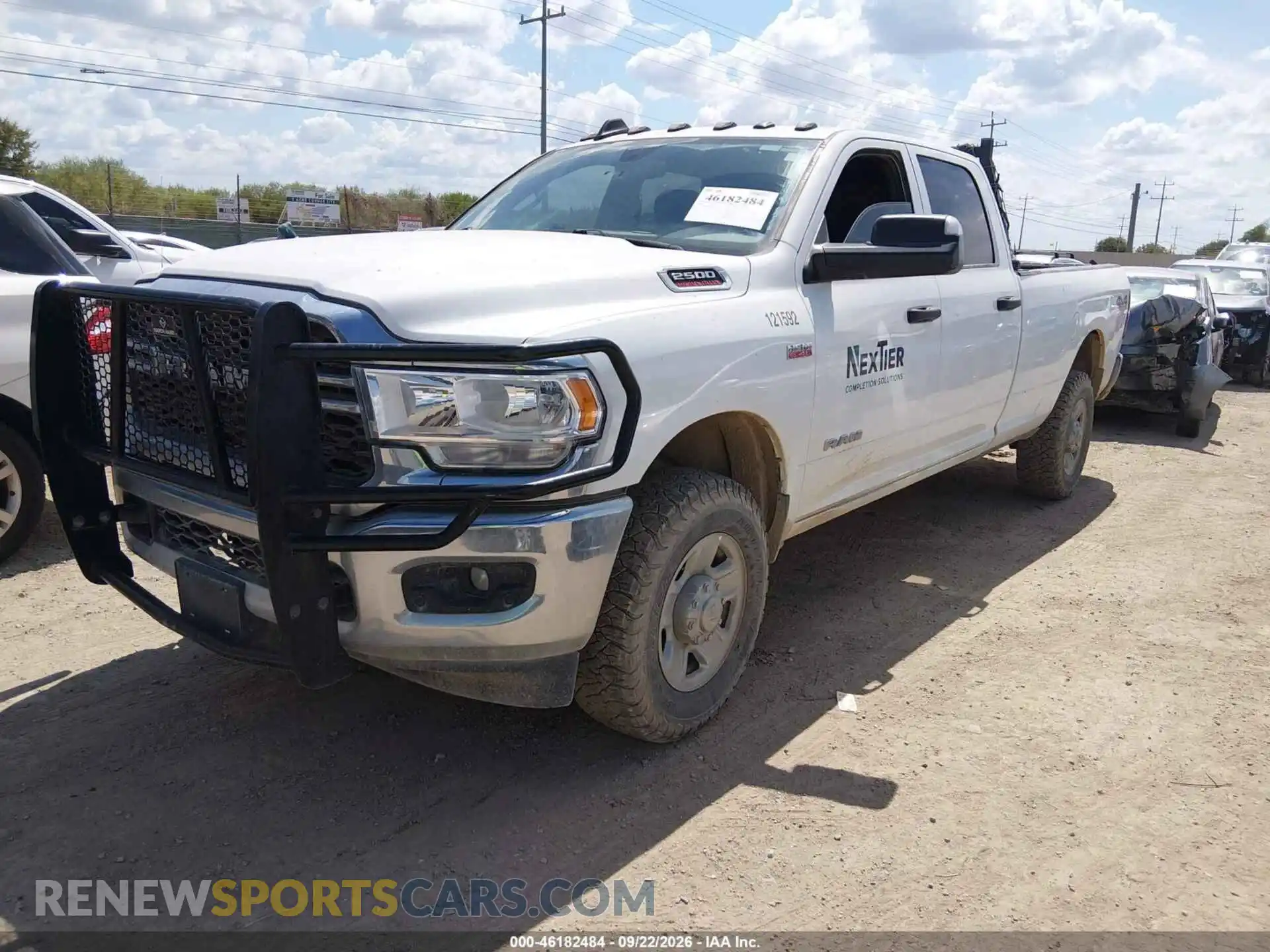 2 fotografías del automóvil dañado 3C6UR5HJ2NG438353 RAM 2500 2022