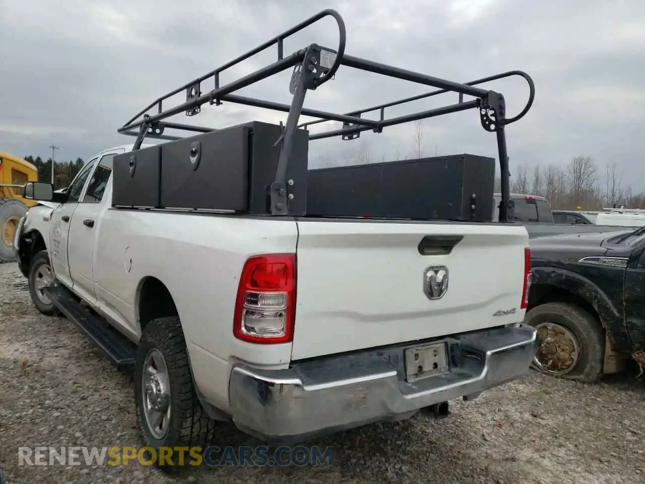 2 Photograph of a damaged car 3C6UR5HJ8NG346549 RAM 2500 2022