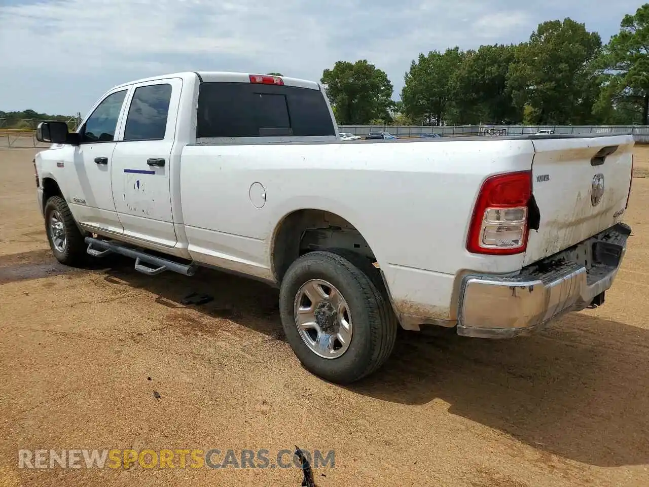 2 Photograph of a damaged car 3C6UR5HJXNG147017 RAM 2500 2022