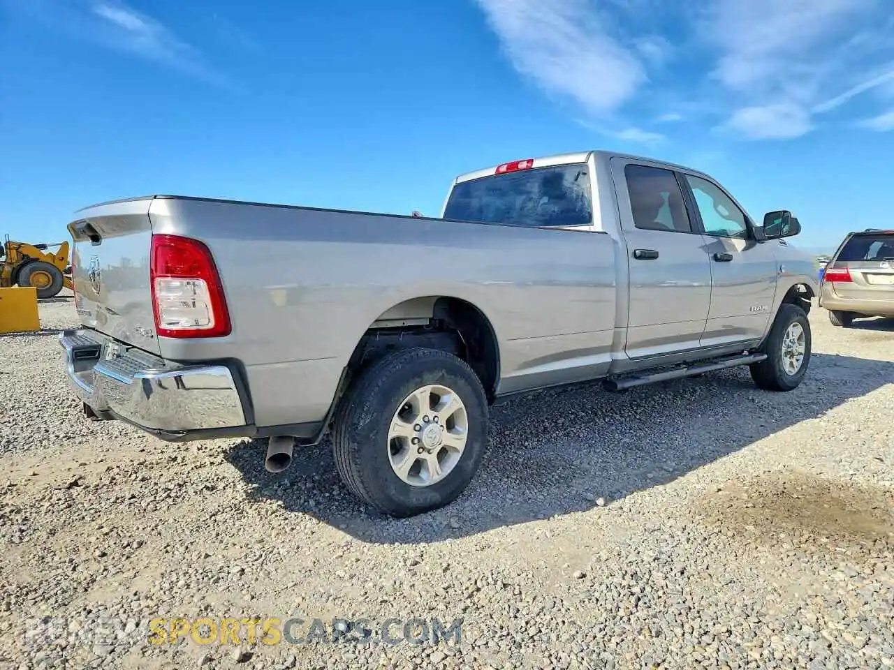 3 fotografías del automóvil dañado 3C6UR5JL3NG316905 RAM 2500 2022
