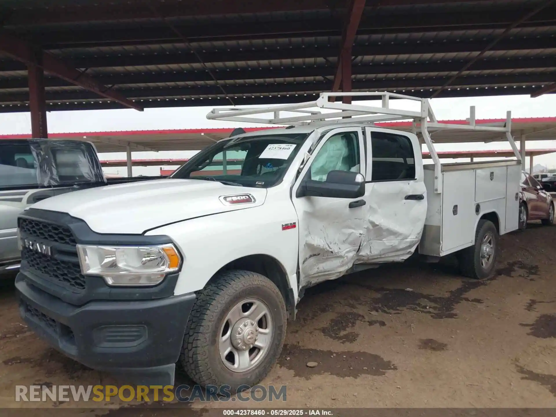 2 Photograph of a damaged car 3C7WR4HJXNG108118 RAM 2500 2022