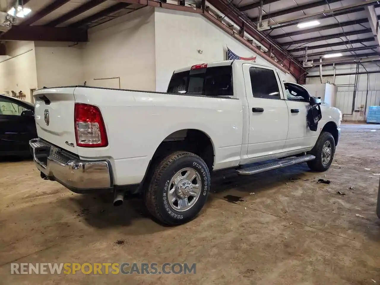 3 fotografías del automóvil dañado 3C6UR5CJ3RG235422 RAM 2500 2024