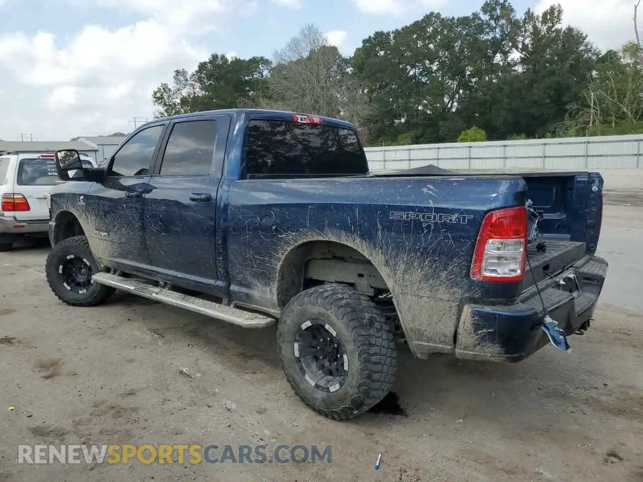 2 fotografías del automóvil dañado 3C6UR5DL4RG327137 RAM 2500 2024